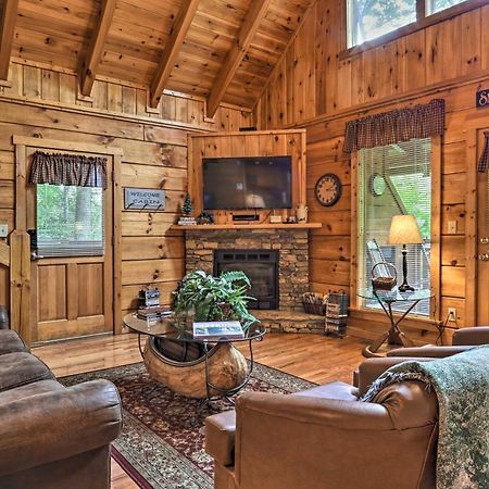 Gatlinburg Mountainside Escape With Deck And Hot Tub! Villa ภายนอก รูปภาพ