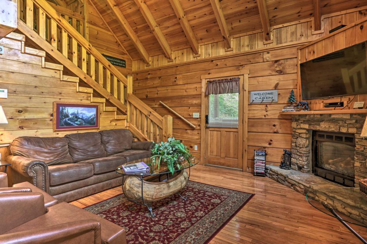 Gatlinburg Mountainside Escape With Deck And Hot Tub! Villa ภายนอก รูปภาพ