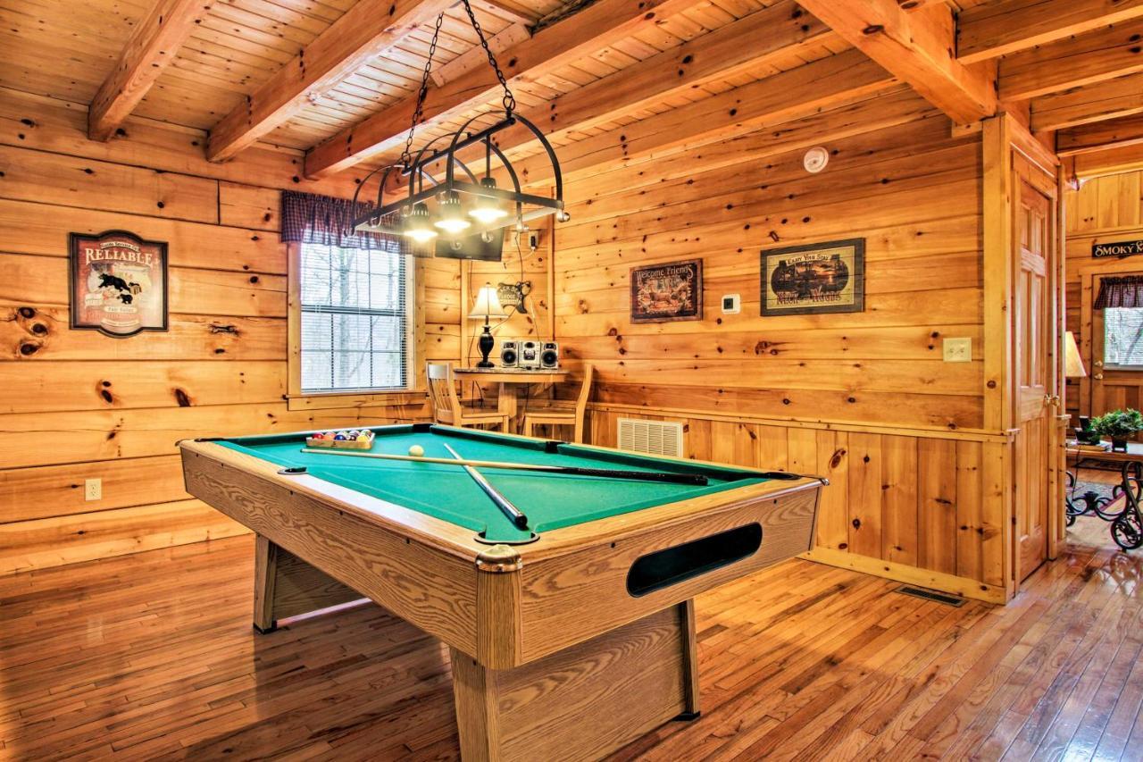 Gatlinburg Mountainside Escape With Deck And Hot Tub! Villa ภายนอก รูปภาพ