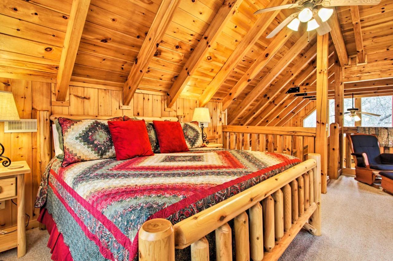 Gatlinburg Mountainside Escape With Deck And Hot Tub! Villa ภายนอก รูปภาพ