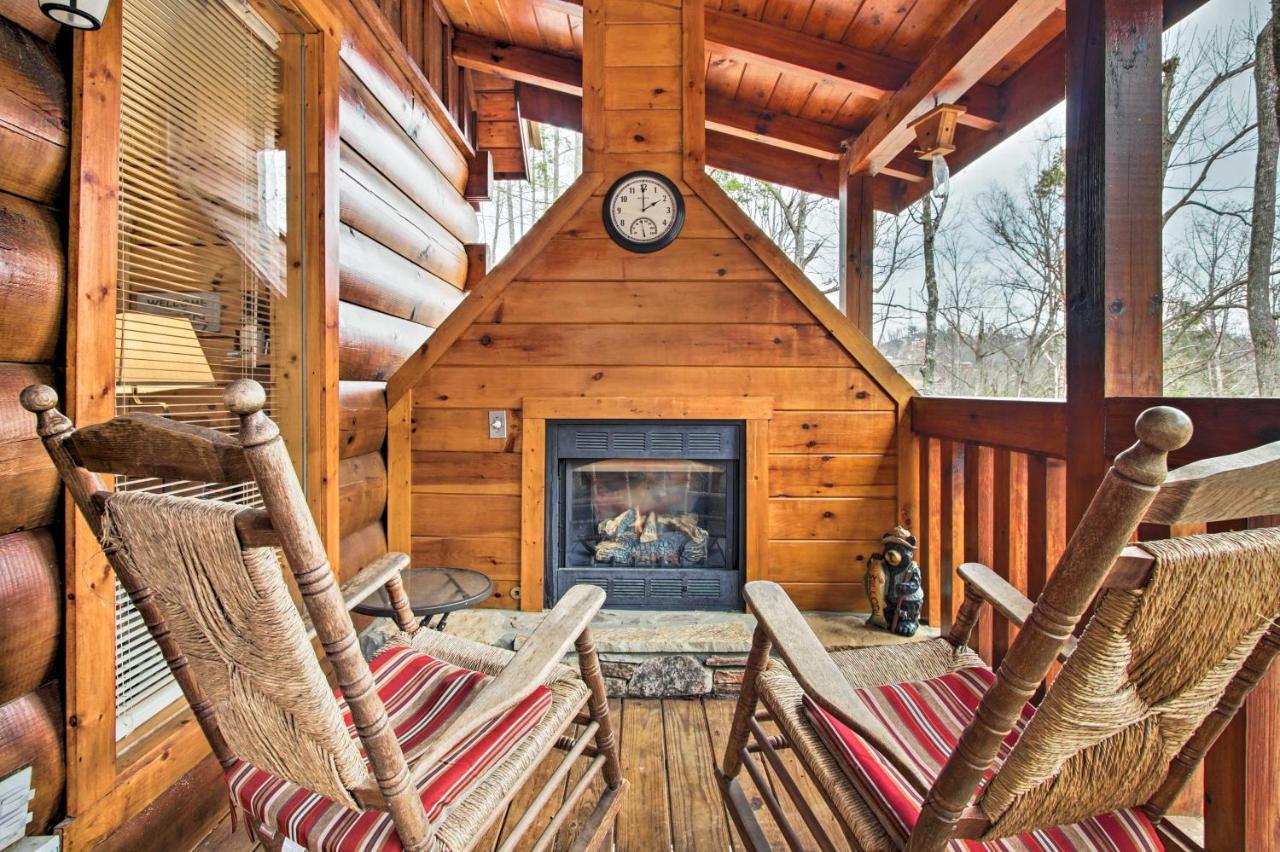 Gatlinburg Mountainside Escape With Deck And Hot Tub! Villa ภายนอก รูปภาพ