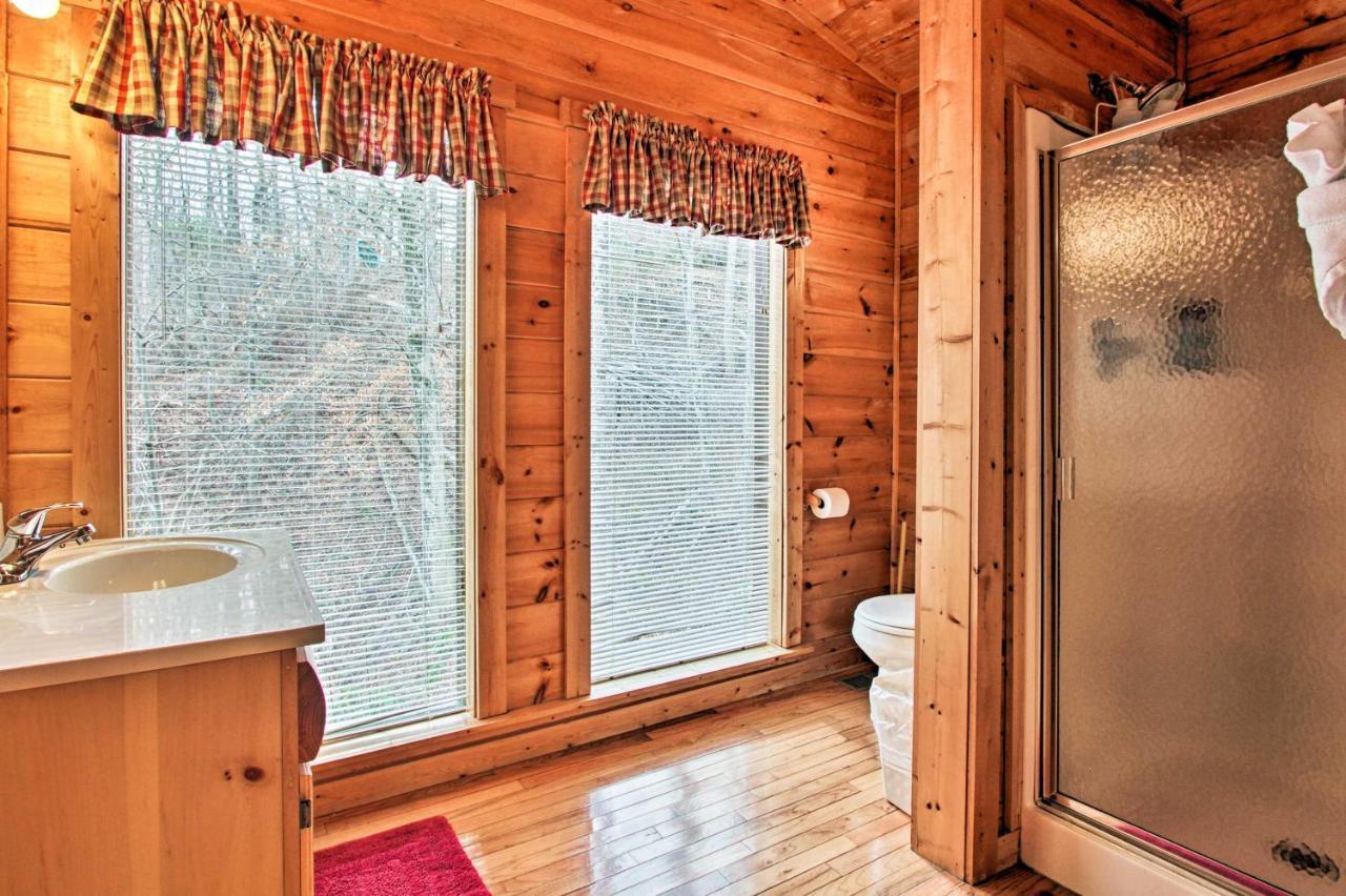 Gatlinburg Mountainside Escape With Deck And Hot Tub! Villa ภายนอก รูปภาพ