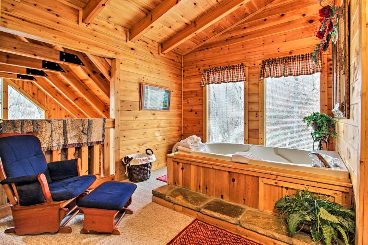 Gatlinburg Mountainside Escape With Deck And Hot Tub! Villa ภายนอก รูปภาพ