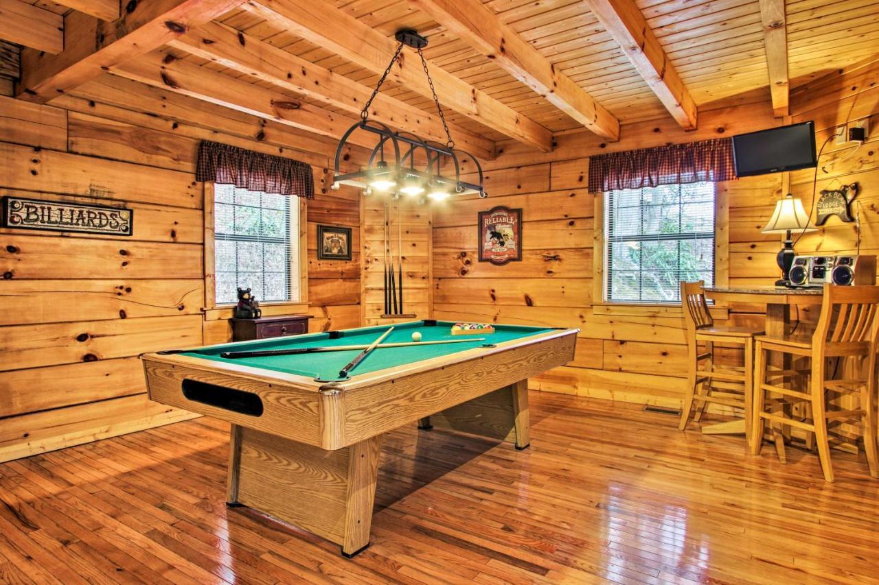 Gatlinburg Mountainside Escape With Deck And Hot Tub! Villa ภายนอก รูปภาพ